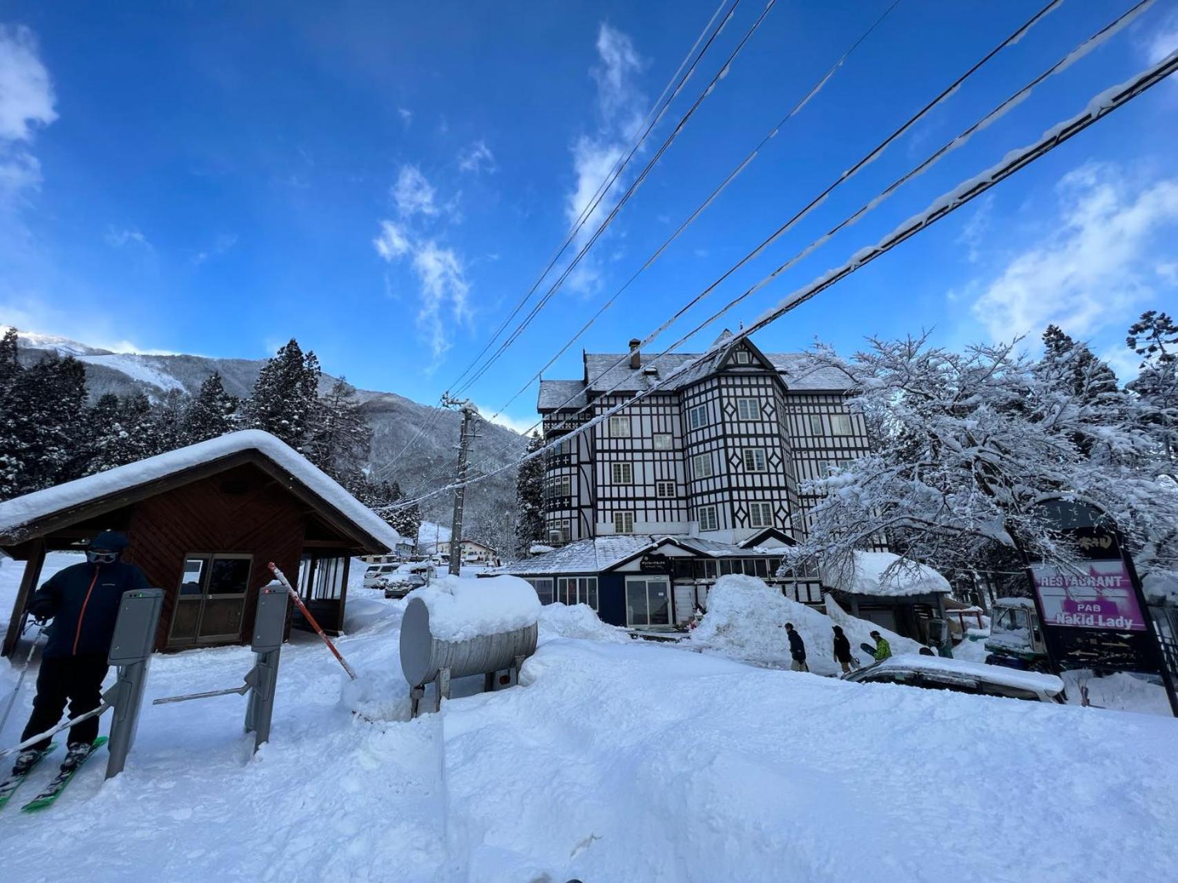 Hakuba Sun Valley Hotel מראה חיצוני תמונה